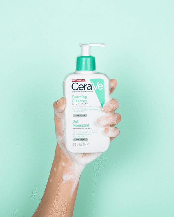 CeraVe Foaming Cleanser (Normal to Oily Skin) - 236ml 8