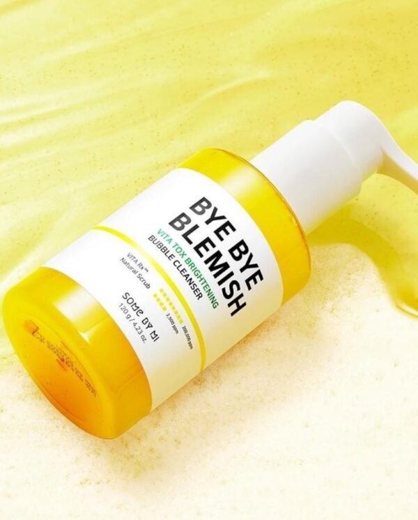 SOME BY MI Bye Bye Blemish Vitatox Brightening Bubble Cleanser (120g) 11